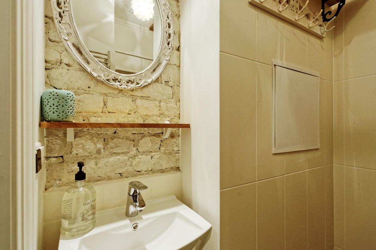 Riga Silent Center Boutique Apt. +Free Parking Dış mekan fotoğraf